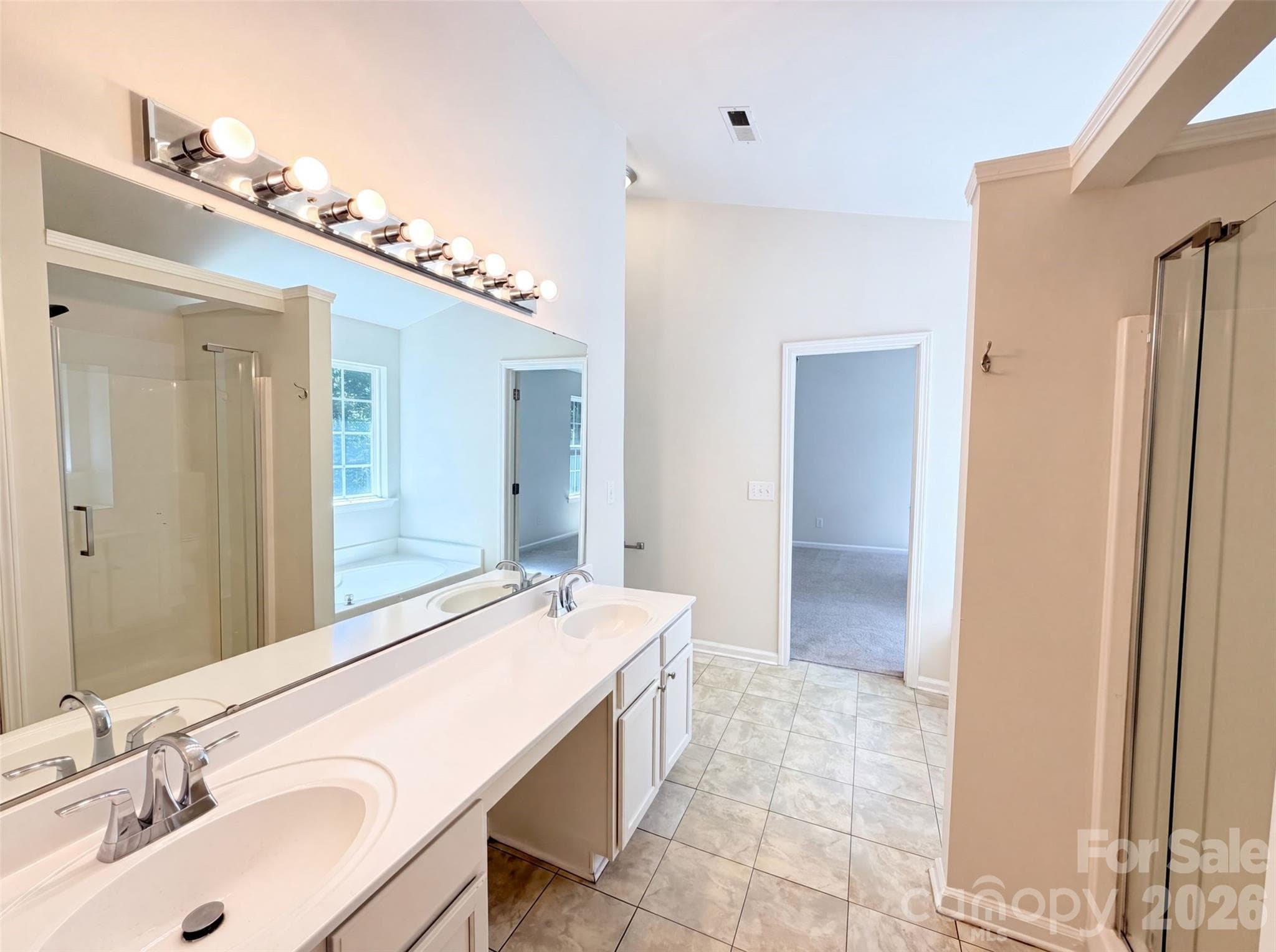 Single Family Residence at 14542 Arbor Ridge Drive, Charlotte, photo 16 of 20