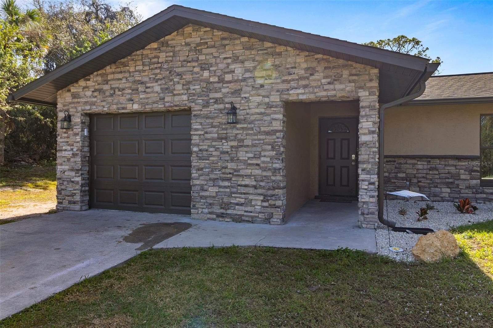 Single Family Residence at 20495 ALBURY DR, PORT CHARLOTTE, photo 5 of 32