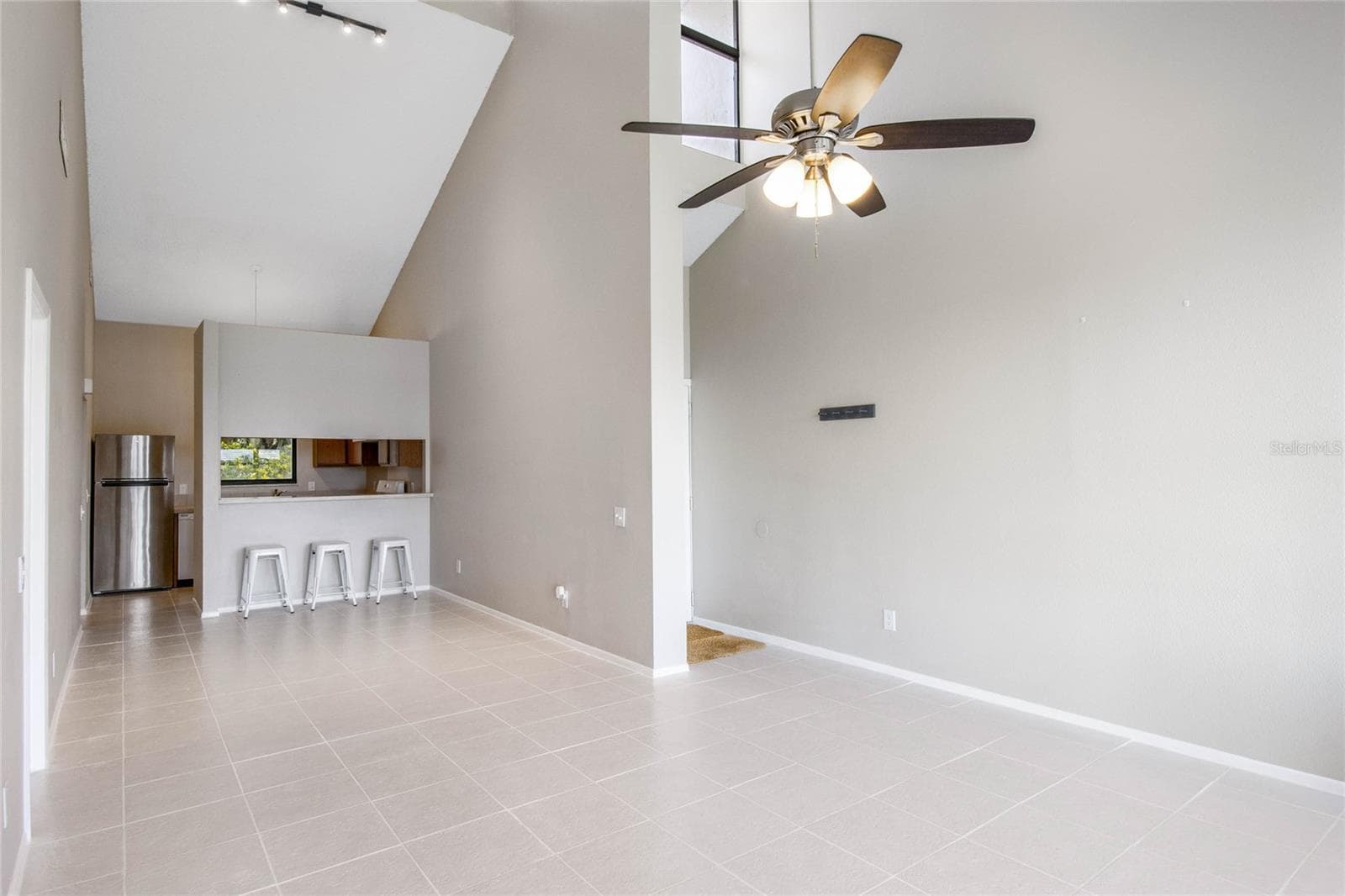 Condominium at 410 LAUREL COVE WAY, WINTER HAVEN, photo 4 of 33