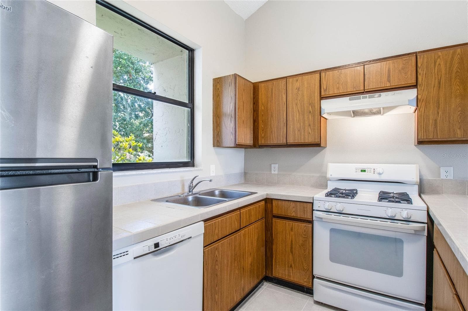 Condominium at 410 LAUREL COVE WAY, WINTER HAVEN, photo 10 of 33