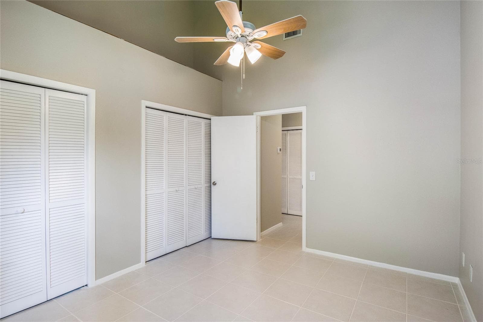 Condominium at 410 LAUREL COVE WAY, WINTER HAVEN, photo 14 of 33