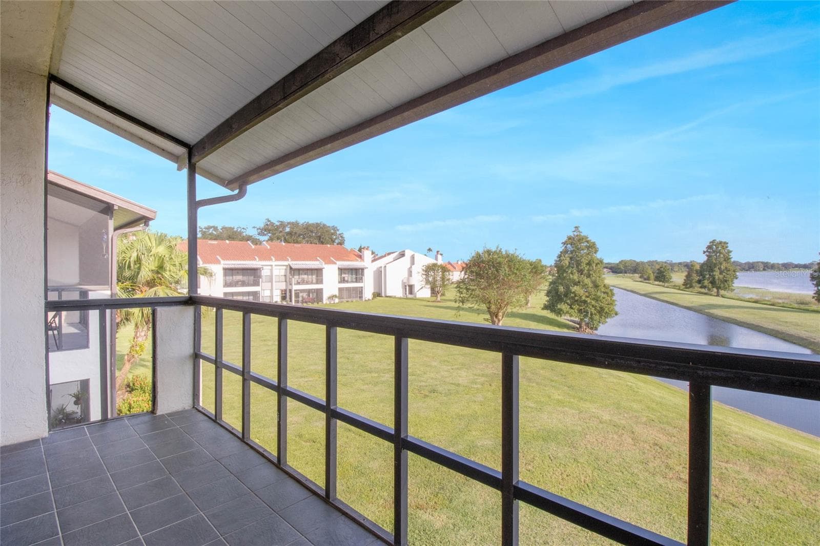 Condominium at 410 LAUREL COVE WAY, WINTER HAVEN, photo 24 of 33