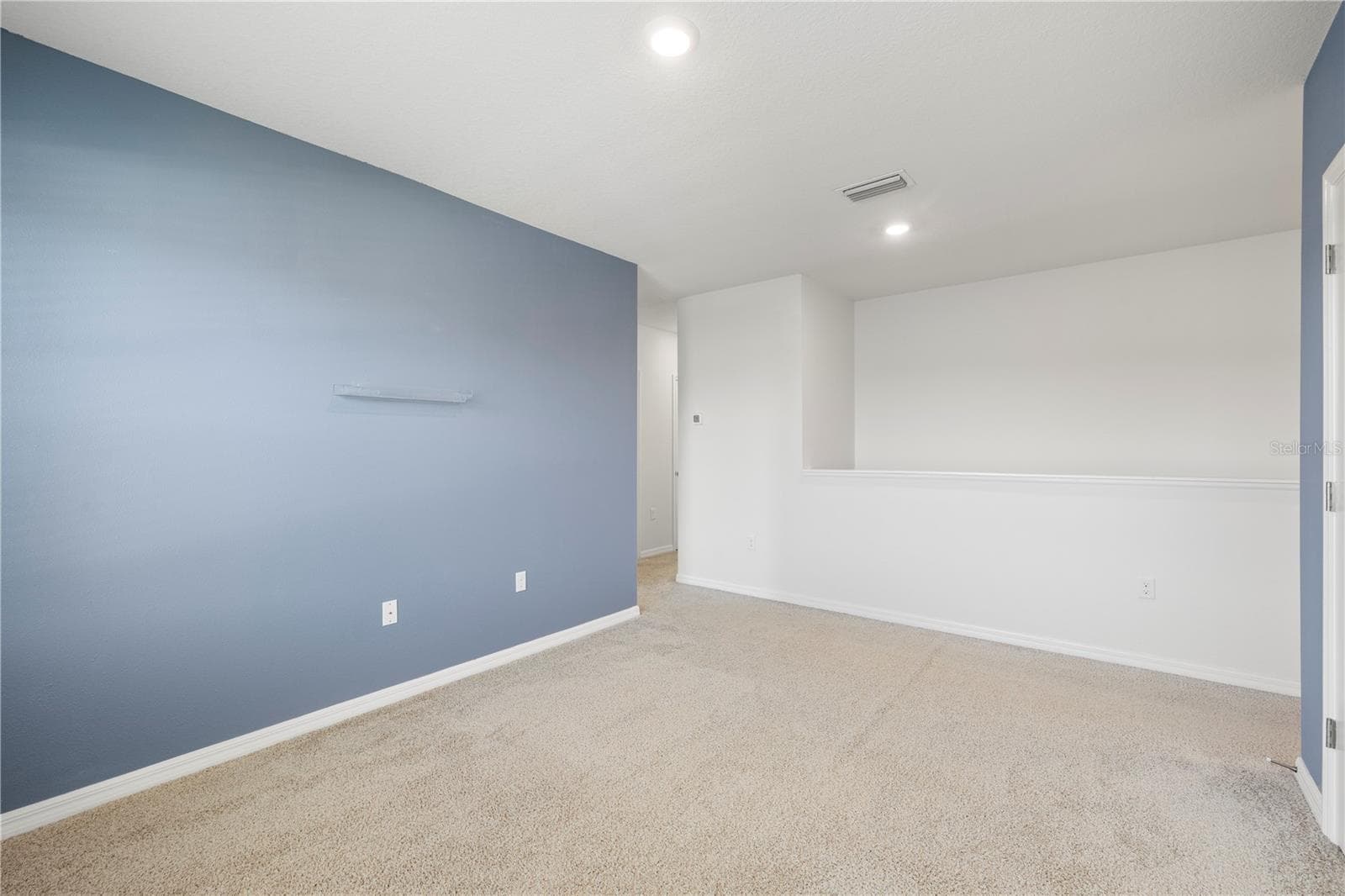 Single Family Residence at 10212 GOLDEN LIGHT CT, RIVERVIEW, photo 19 of 48
