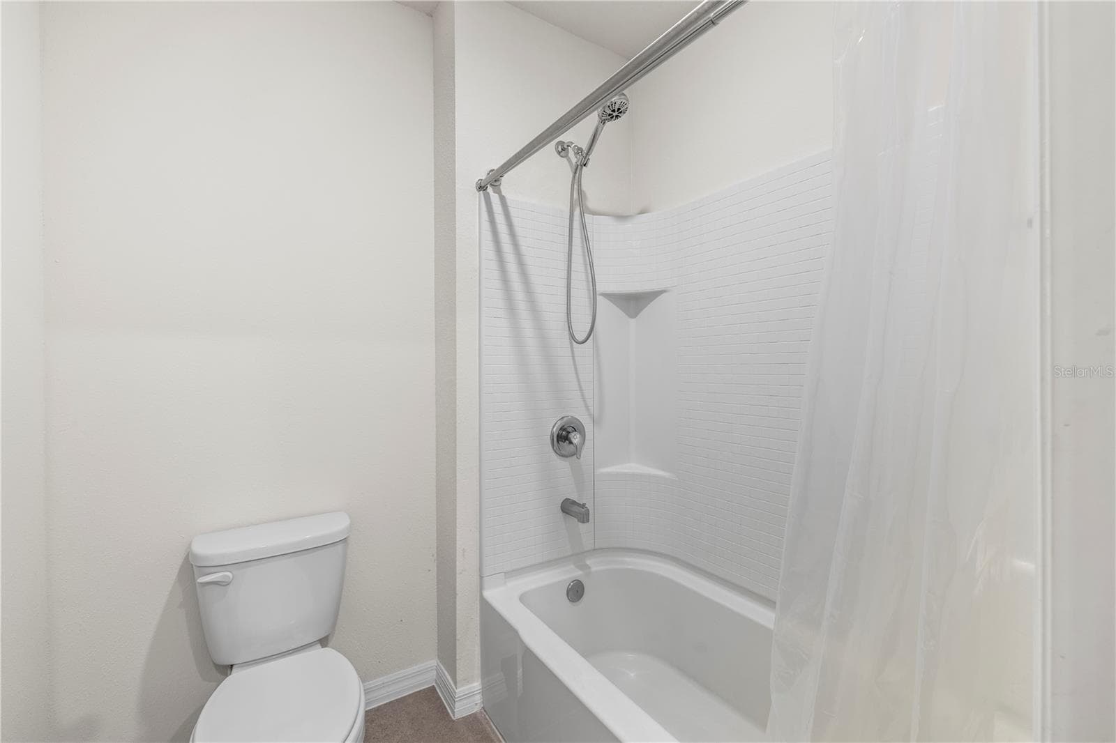 Single Family Residence at 10212 GOLDEN LIGHT CT, RIVERVIEW, photo 31 of 48