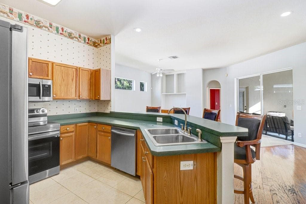 Single Family Residence at 3029 MINUTEMAN LN, BRANDON, photo 21 of 50
