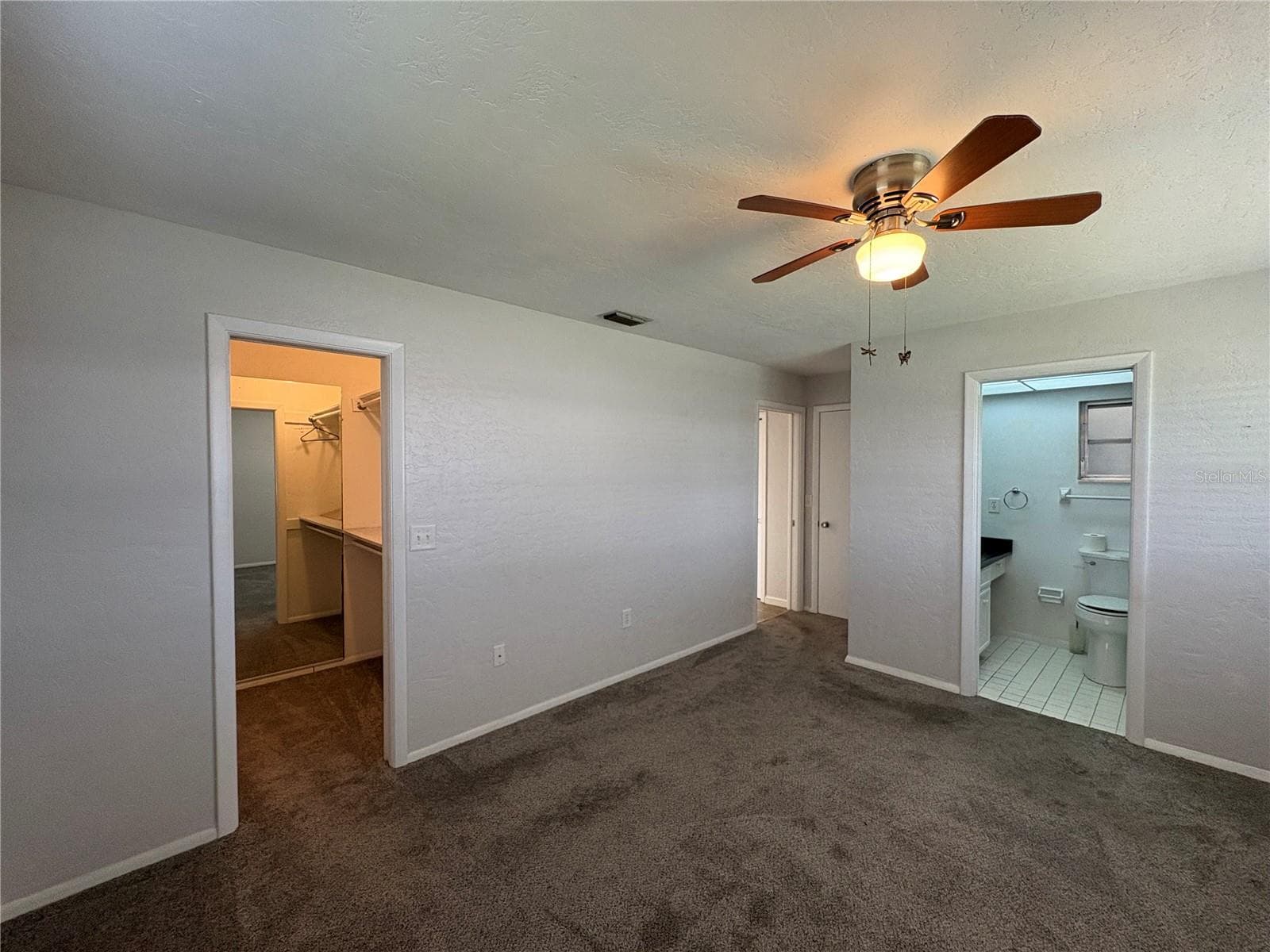Primary Bedroom / Closet /Bath - 3276 BRUNSWICK LN #705, SARASOTA
