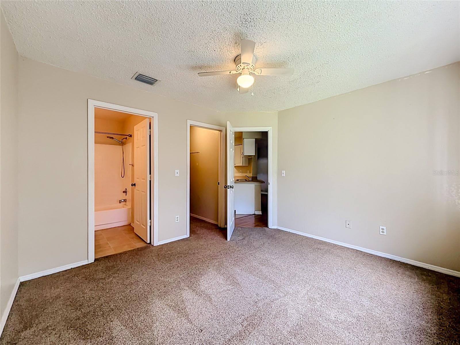 Master bedroom - 2550 N ALAFAYA TRL #12205, ORLANDO