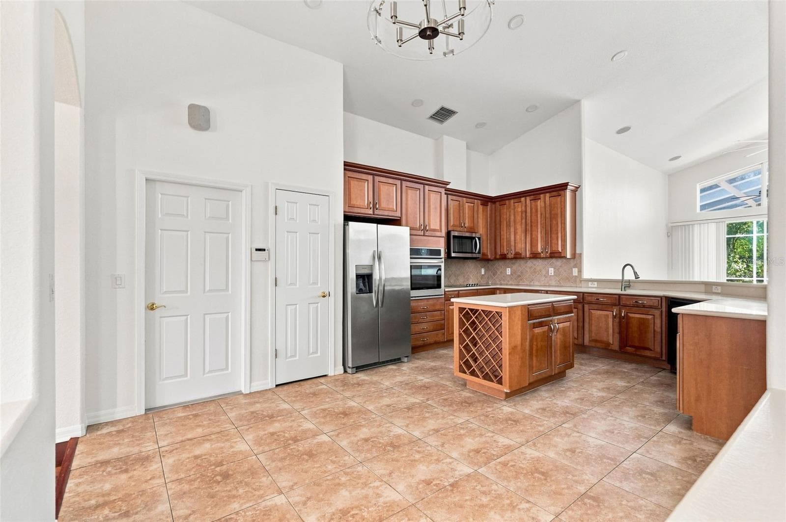 Single Family Residence at 27417 SILVER THATCH DR, WESLEY CHAPEL, photo 14 of 86