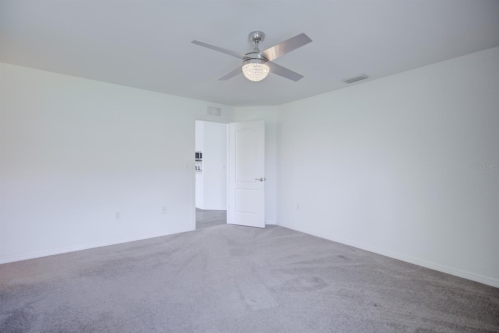 Single Family Residence at 4550 SAN IGNACIO DR, SEBRING, photo 12 of 19