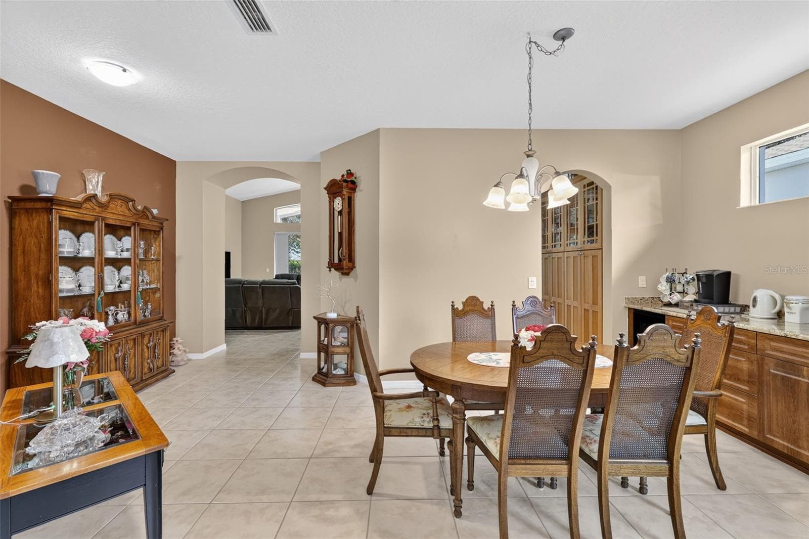 Single Family Residence at 20512 QUEEN ALEXANDRA DR, LEESBURG, photo 14 of 70