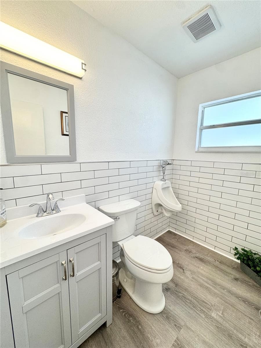 Office at 4795 49TH ST N, ST PETERSBURG, photo 14 of 24