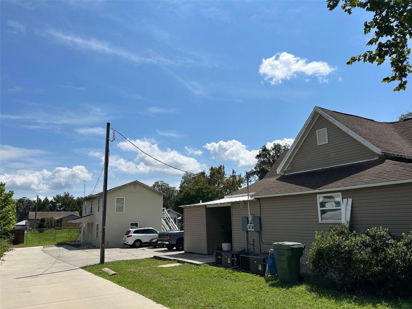Building 1 and 2 - 400 S 6TH ST, LEESBURG