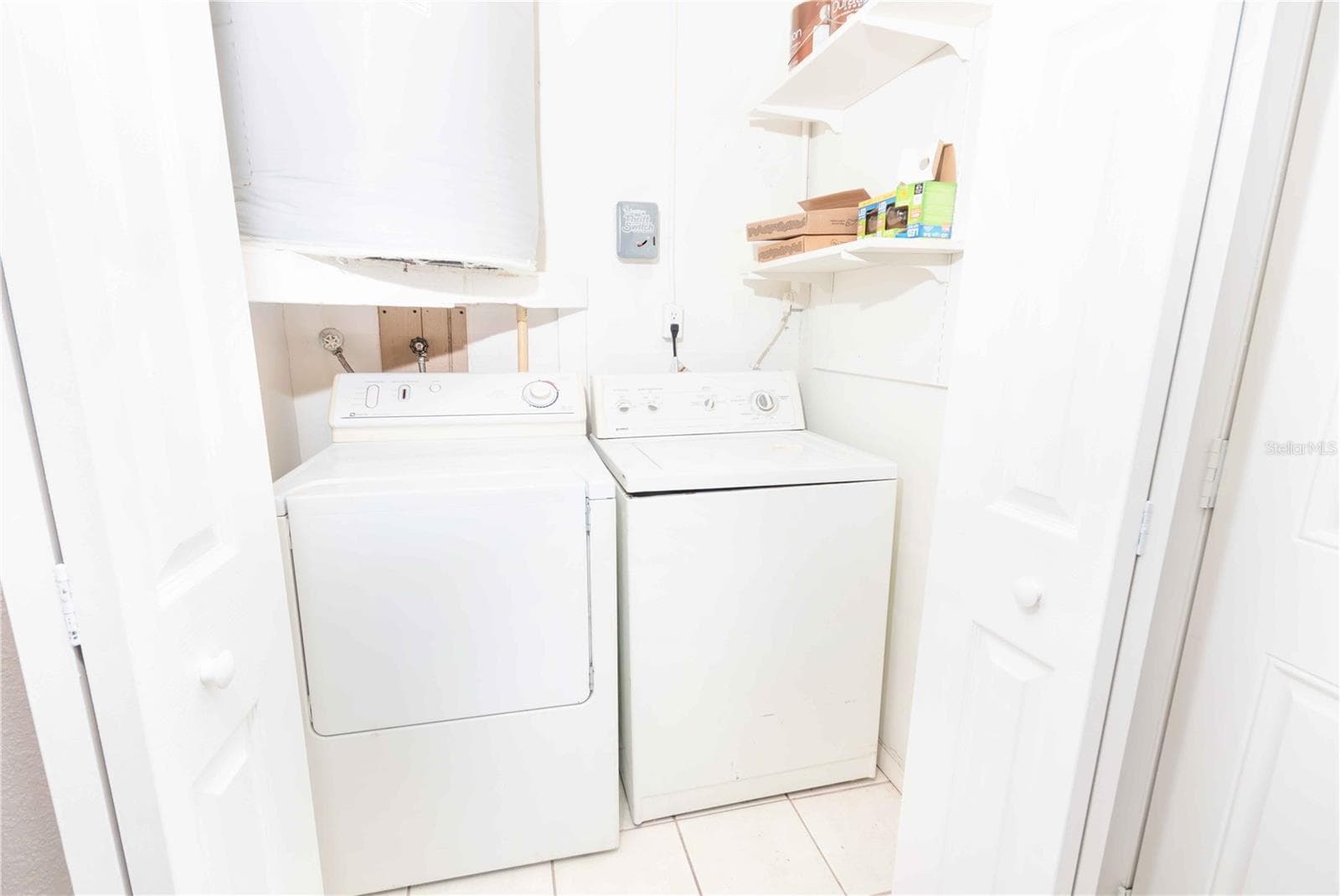 Laundry room - 12401 GUNSTOCK LN, HUDSON