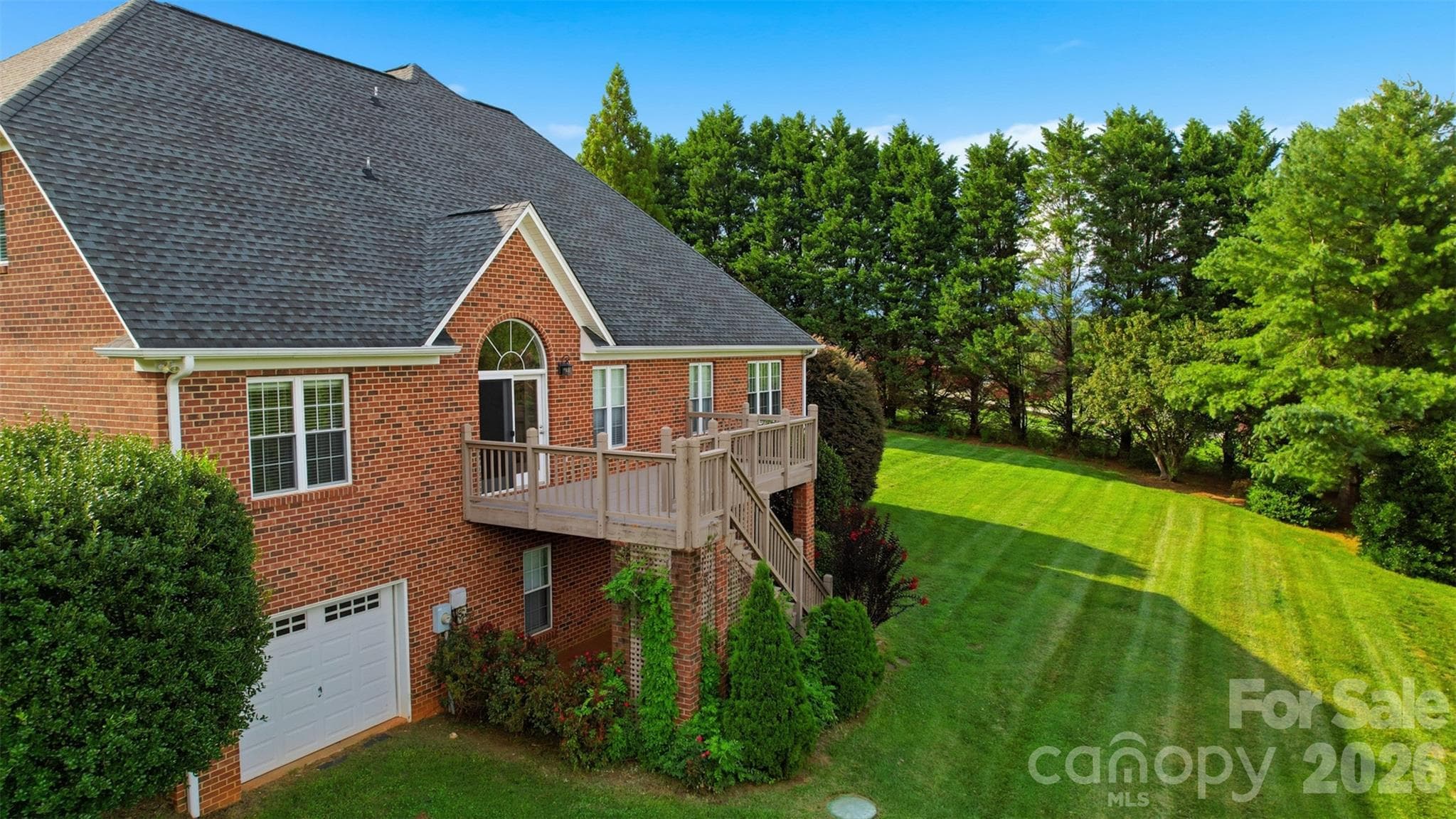 Single Family Residence at 1064 Baker Barn Road, Hickory, photo 35 of 39