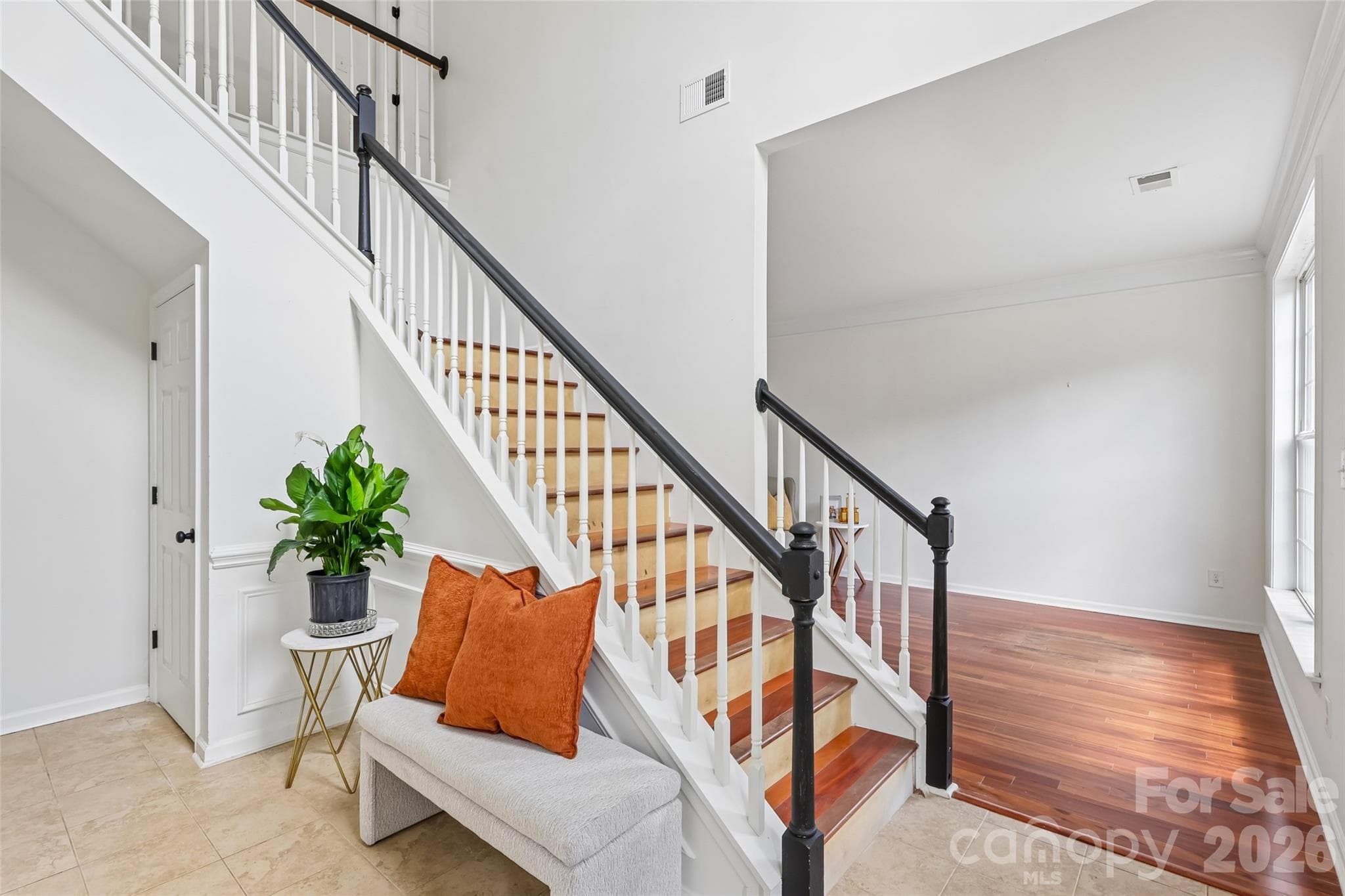 Foyer - 10908 Chastain Parc Drive, Charlotte