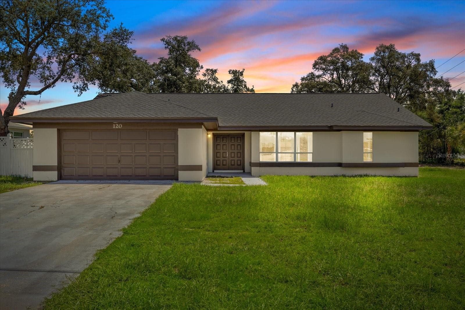 Single Family Residence at 120 FOUNTAIN CT, SPRING HILL, photo 4 of 47