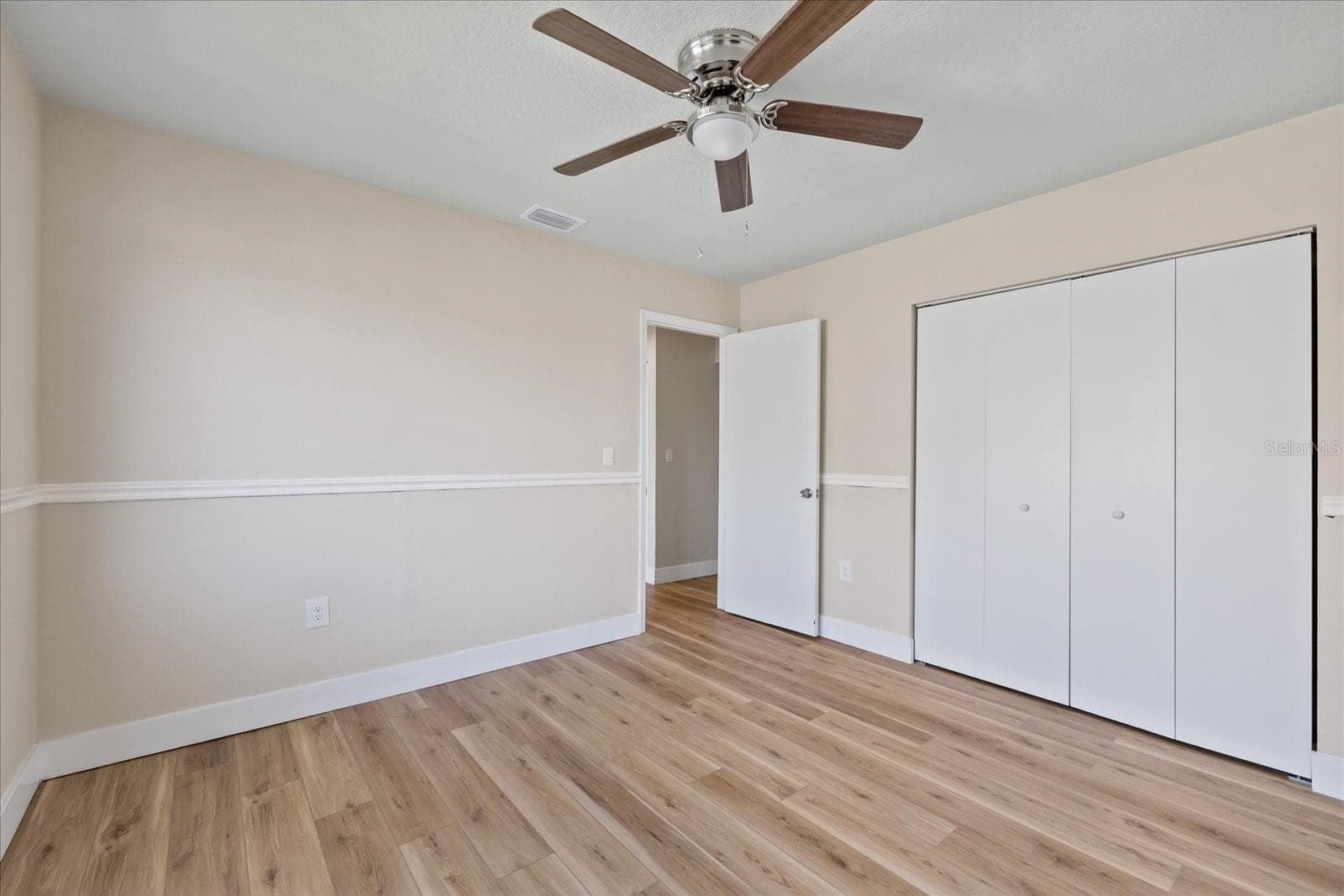 Single Family Residence at 120 FOUNTAIN CT, SPRING HILL, photo 30 of 47