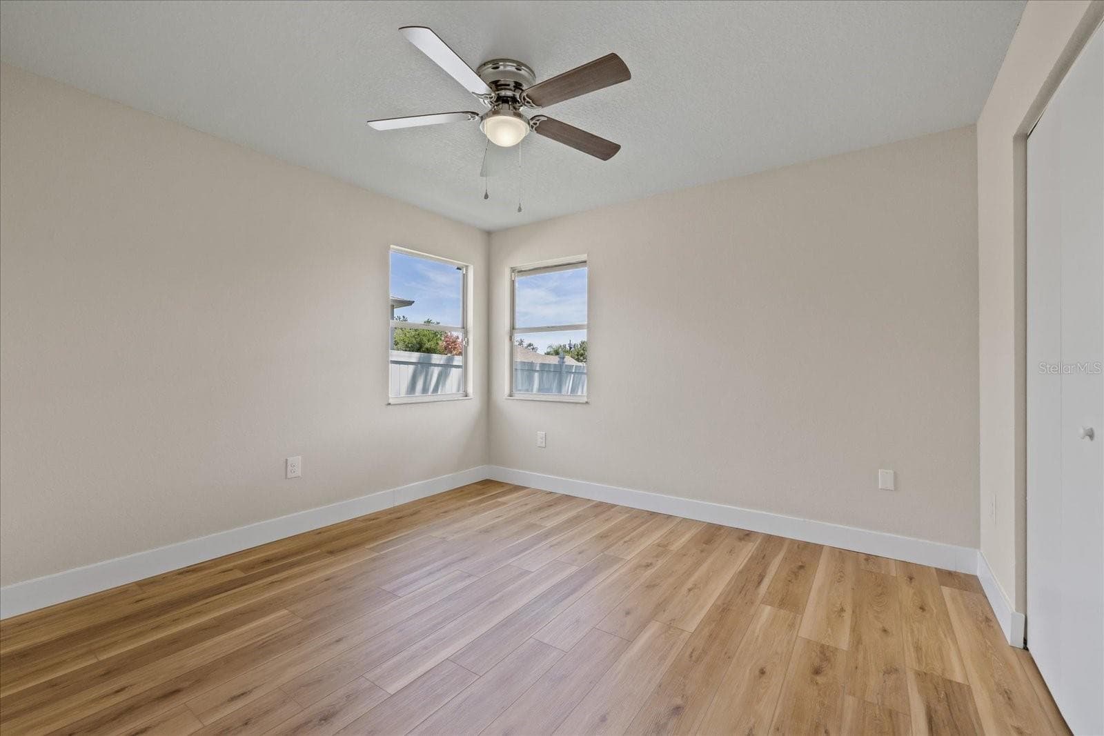 Single Family Residence at 120 FOUNTAIN CT, SPRING HILL, photo 33 of 47