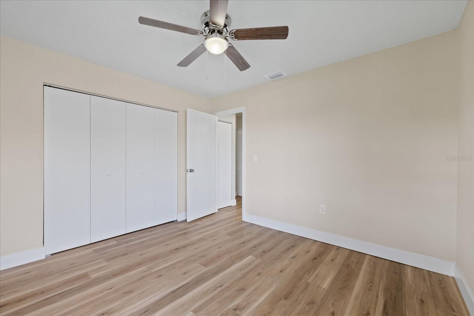 Single Family Residence at 120 FOUNTAIN CT, SPRING HILL, photo 34 of 47