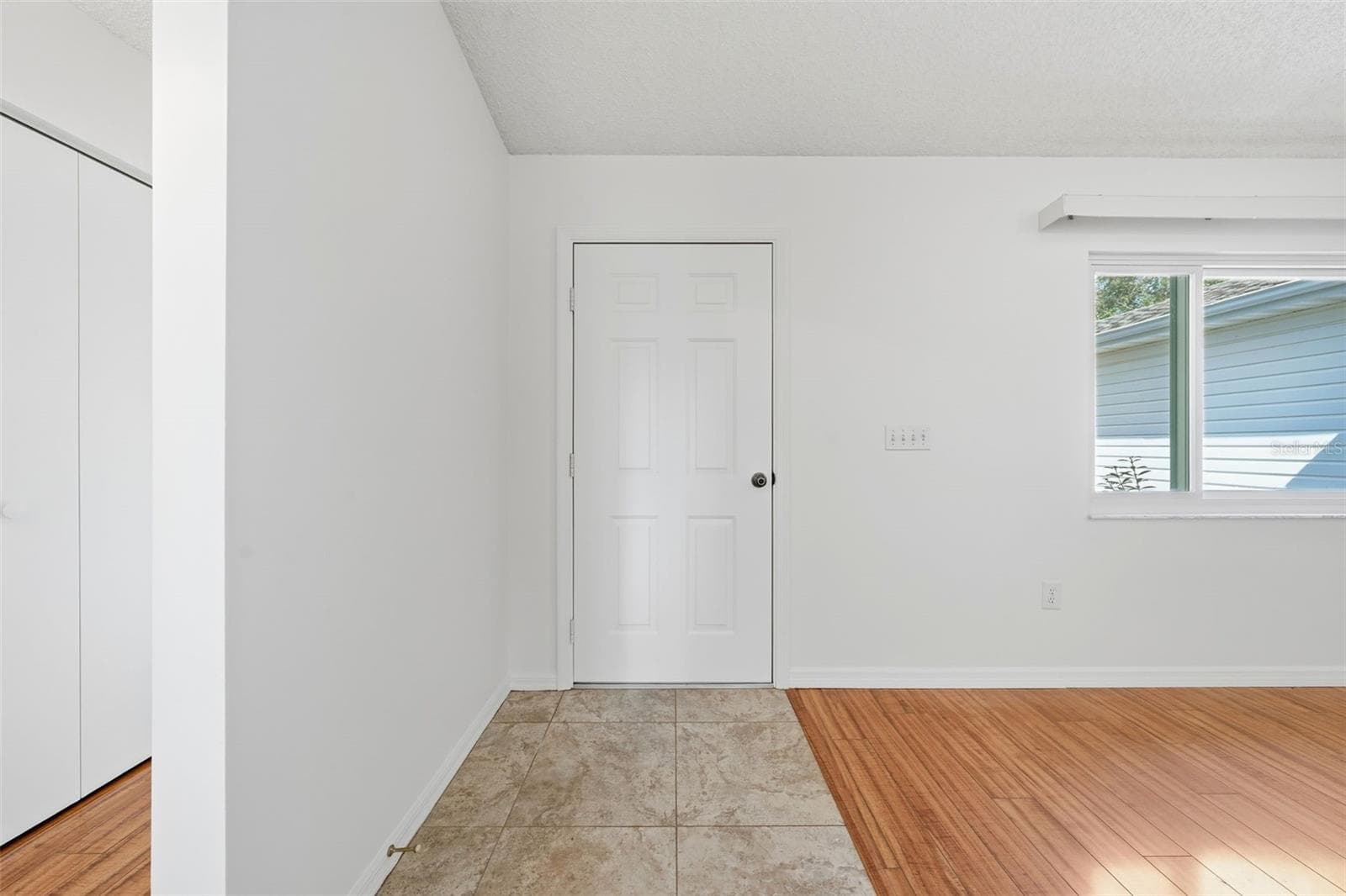 Single Family Residence at 17989 SE 106TH CT, SUMMERFIELD, photo 8 of 42