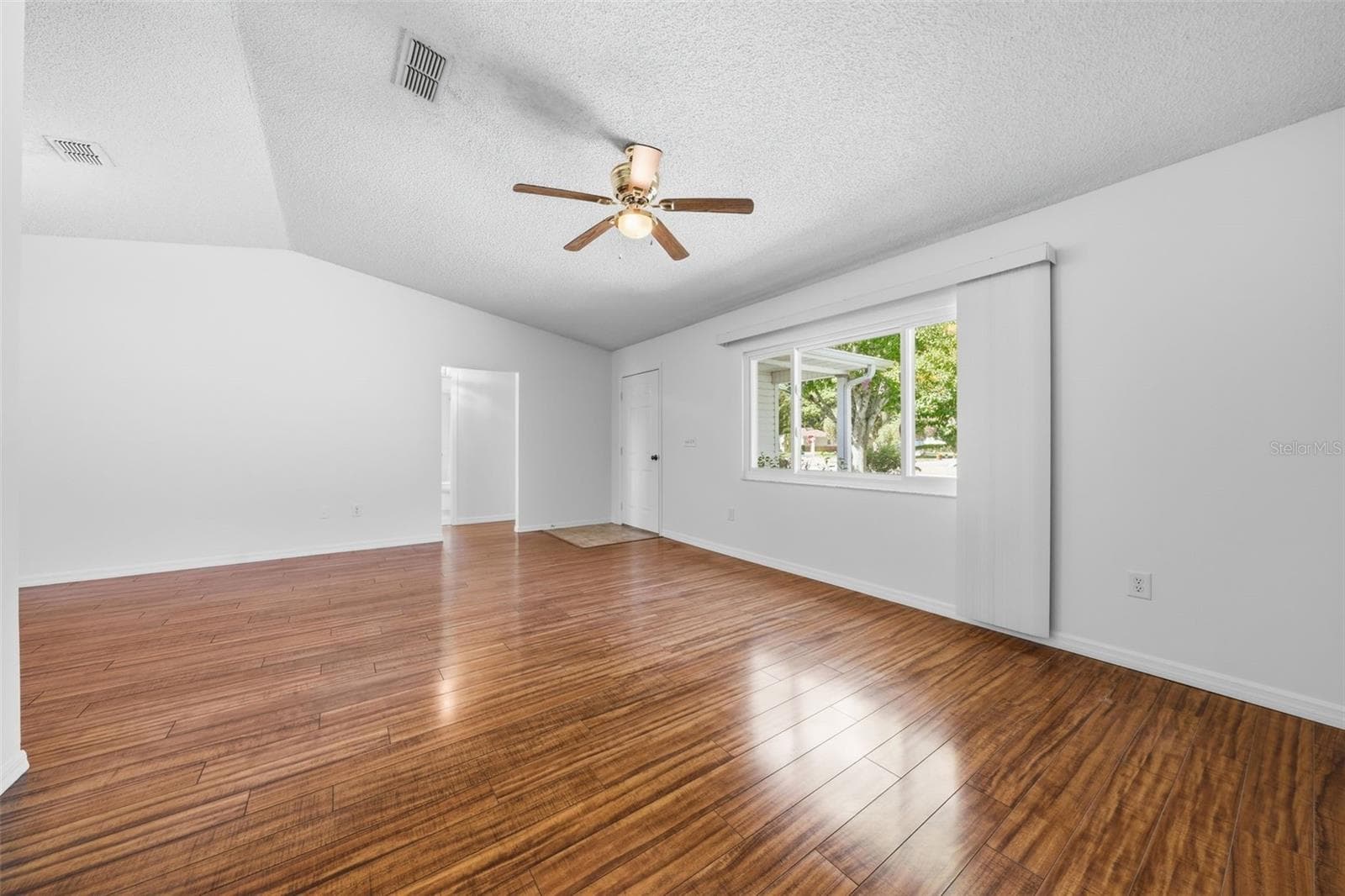 Single Family Residence at 17989 SE 106TH CT, SUMMERFIELD, photo 10 of 42