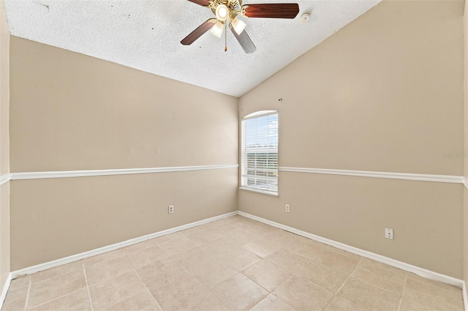 Single Family Residence at 2411 PARSONS POND CIR, KISSIMMEE, photo 21 of 33
