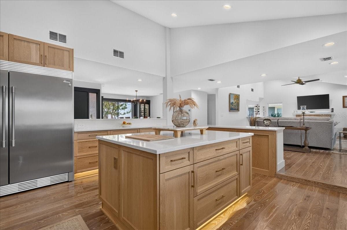 Single Family Residence at 2862 SHADY OAK CT, CLEARWATER, photo 13 of 62