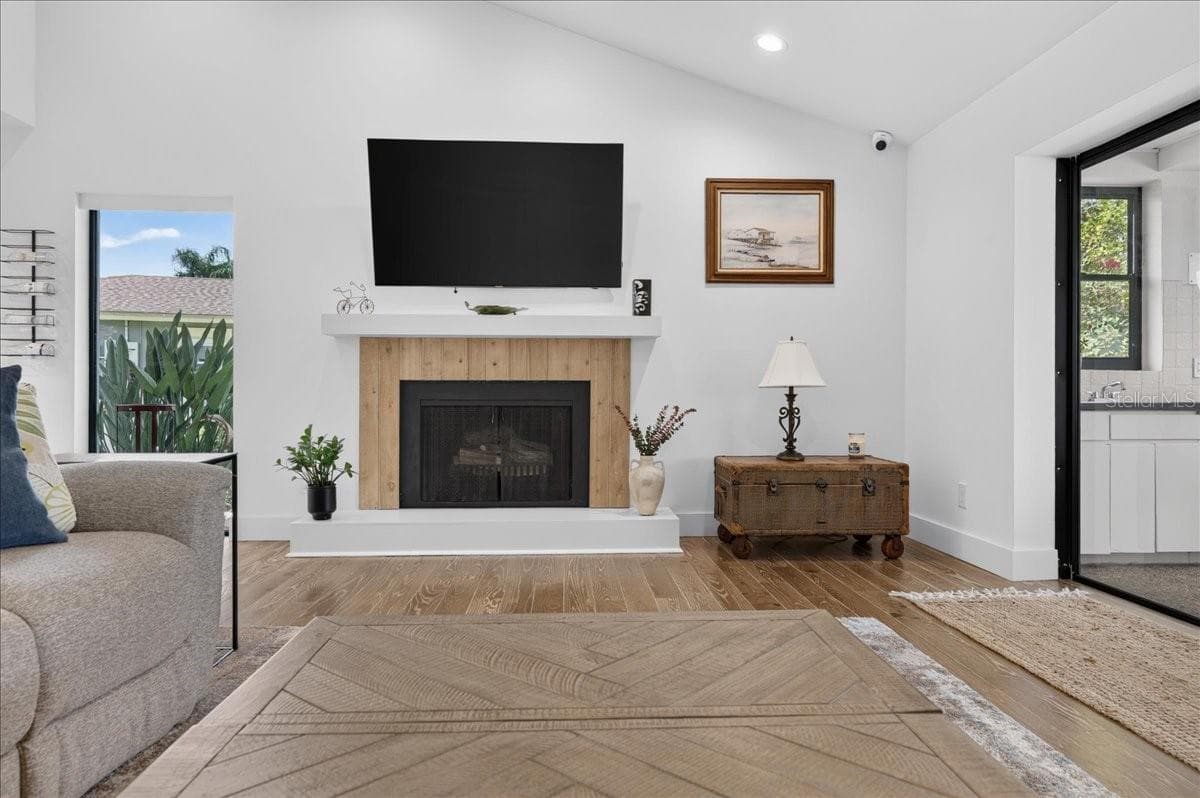 Single Family Residence at 2862 SHADY OAK CT, CLEARWATER, photo 19 of 62