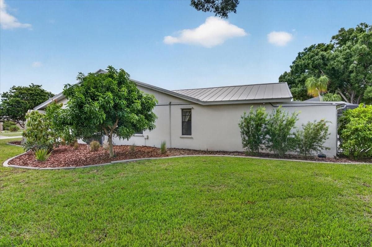 Single Family Residence at 2862 SHADY OAK CT, CLEARWATER, photo 57 of 62