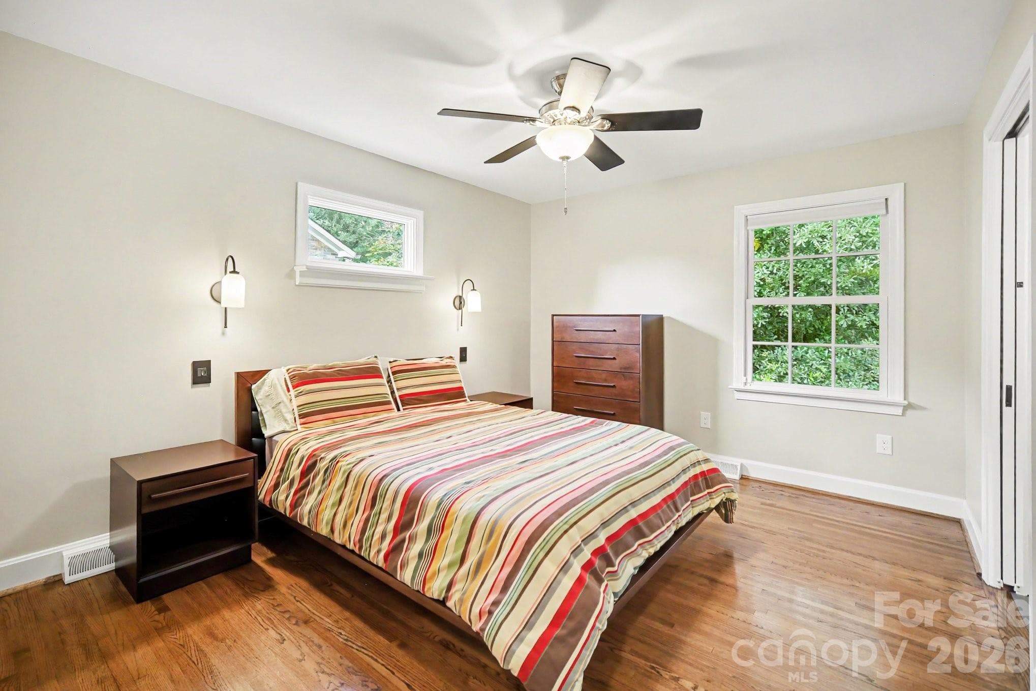 Single Family Residence at 118 Lutomma Circle, Charlotte, photo 19 of 39