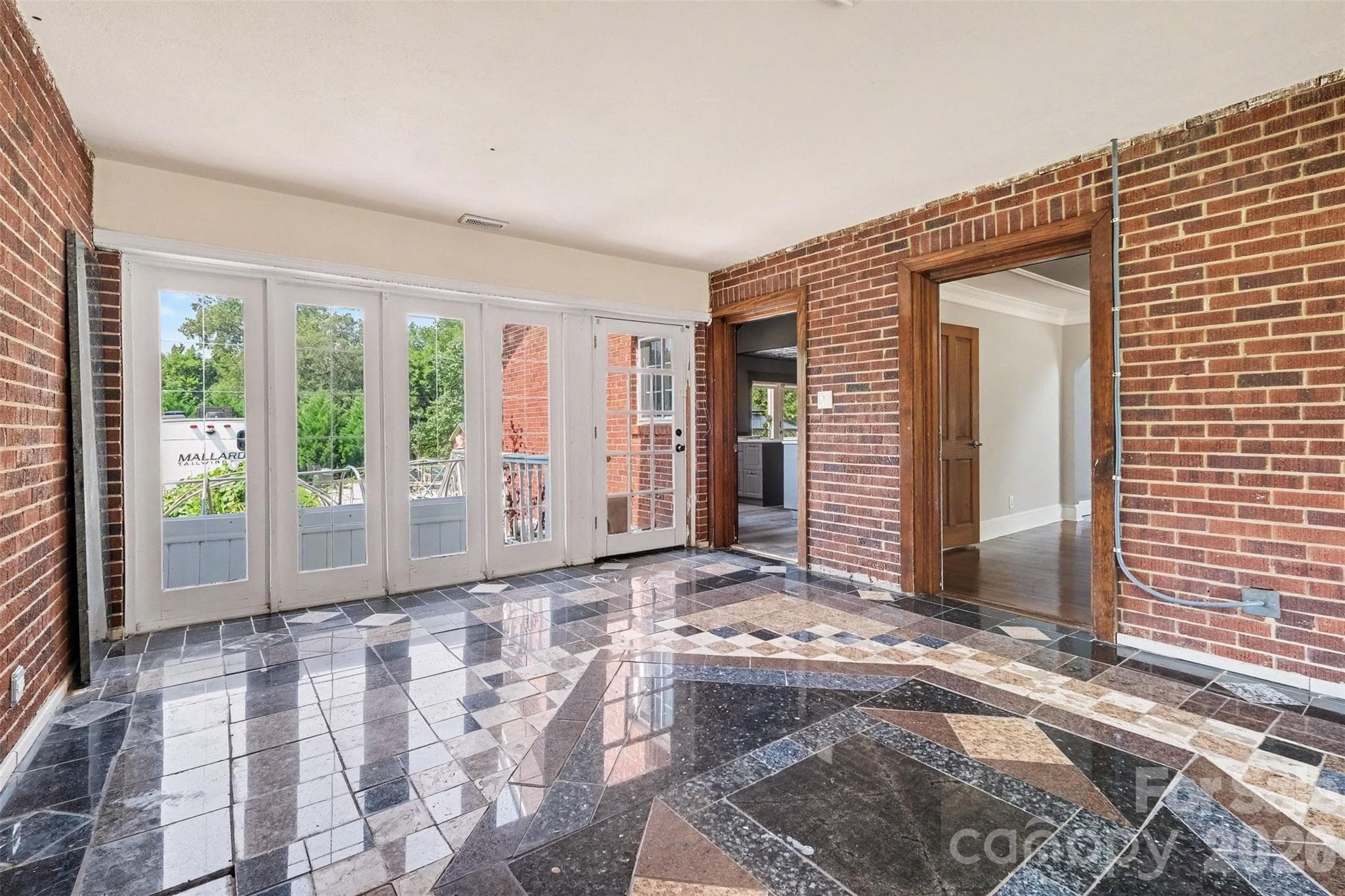 Sunroom non-HLA - 5914 Hanna Court, Charlotte