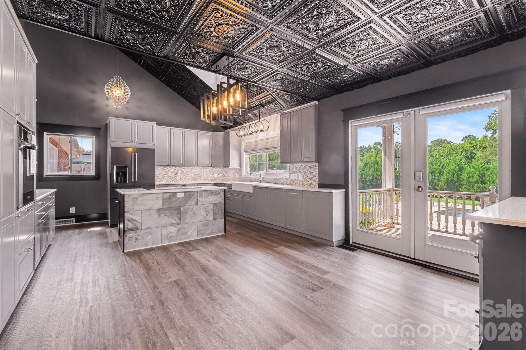 Single Family Residence at 5914 Hanna Court, Charlotte, photo 19 of 48