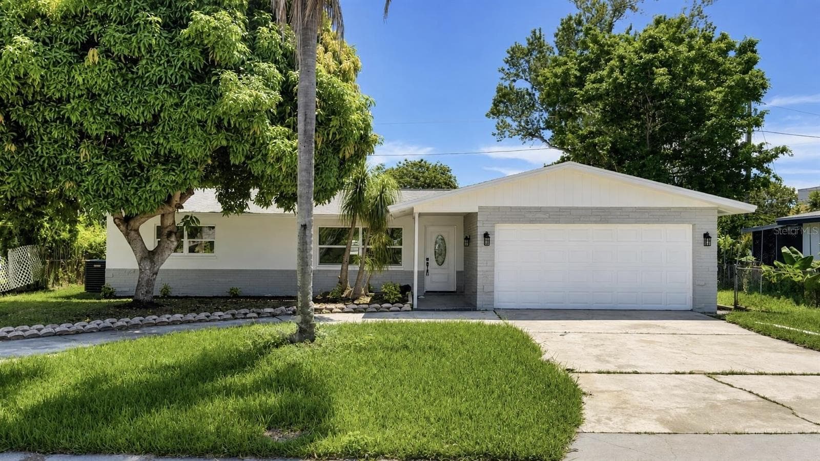 1421 HEATHER DR