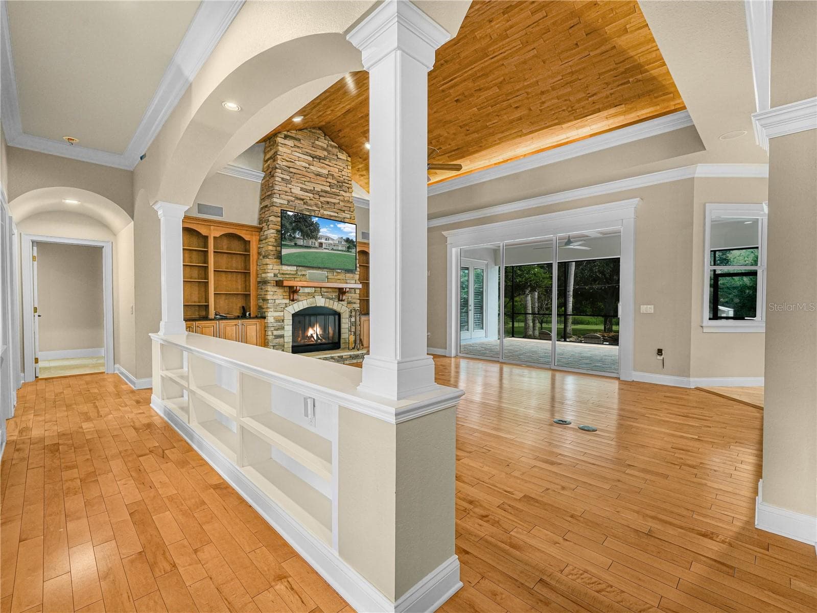 Single Family Residence at 6750 LAKELAND HIGHLANDS RD, LAKELAND, photo 11 of 60
