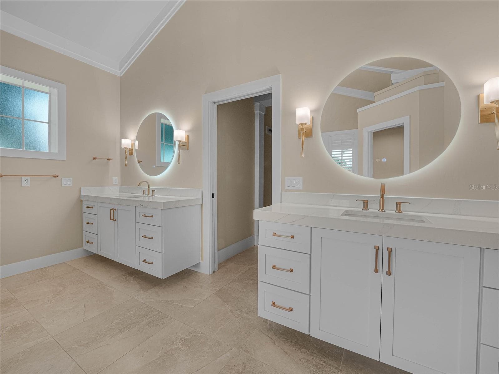 Dual Sinks - 6750 LAKELAND HIGHLANDS RD, LAKELAND