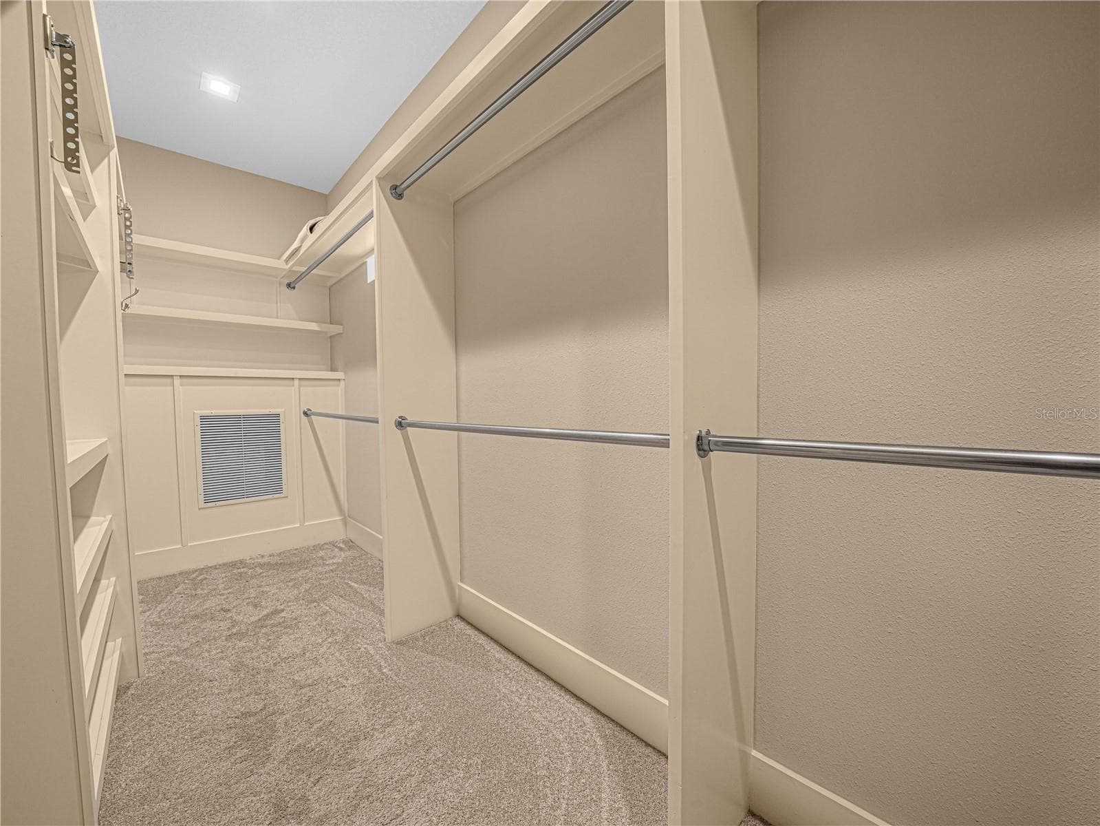 Walk in Closet #2 - 6750 LAKELAND HIGHLANDS RD, LAKELAND
