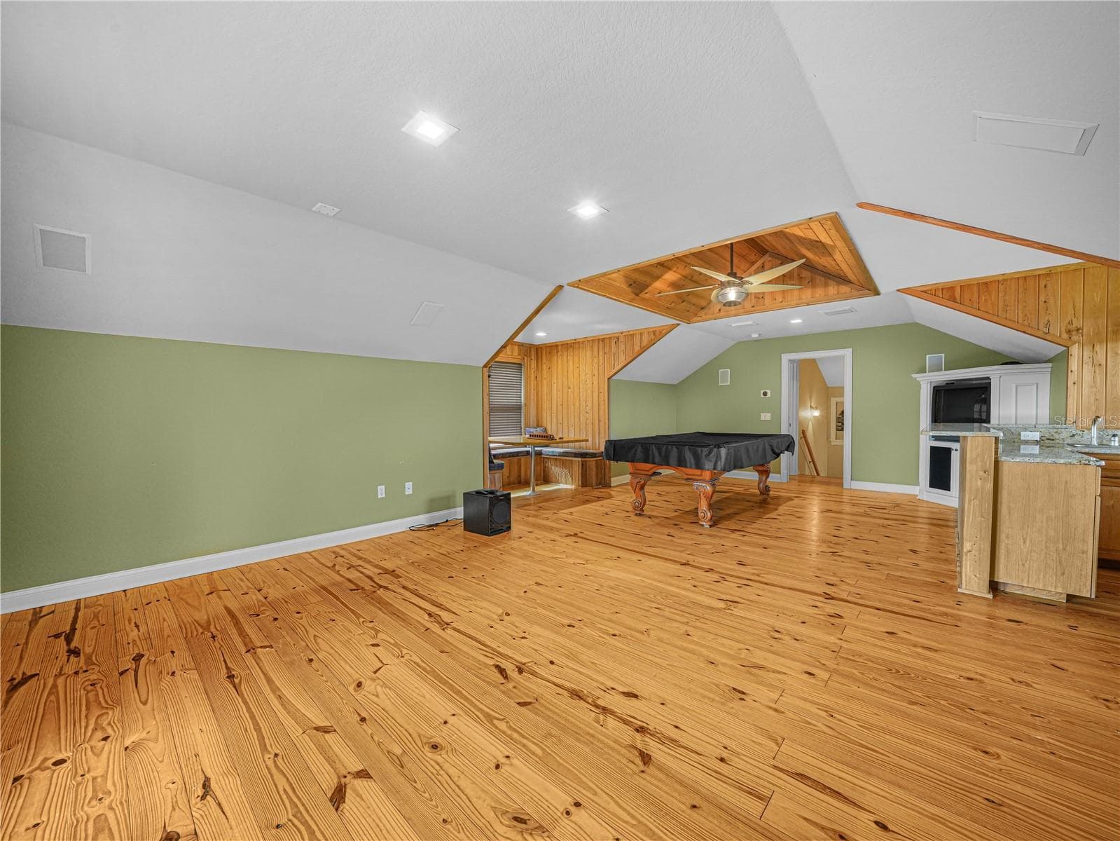 Single Family Residence at 6750 LAKELAND HIGHLANDS RD, LAKELAND, photo 32 of 60