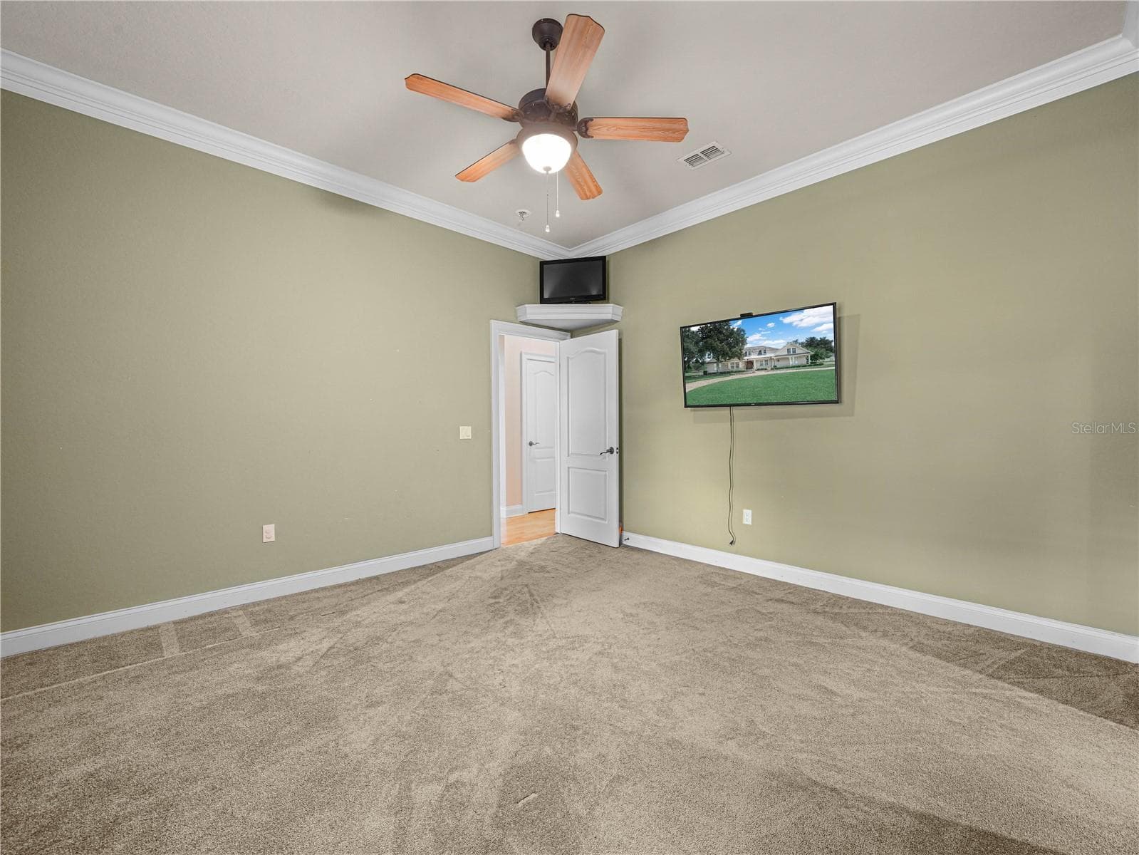 Single Family Residence at 6750 LAKELAND HIGHLANDS RD, LAKELAND, photo 43 of 60