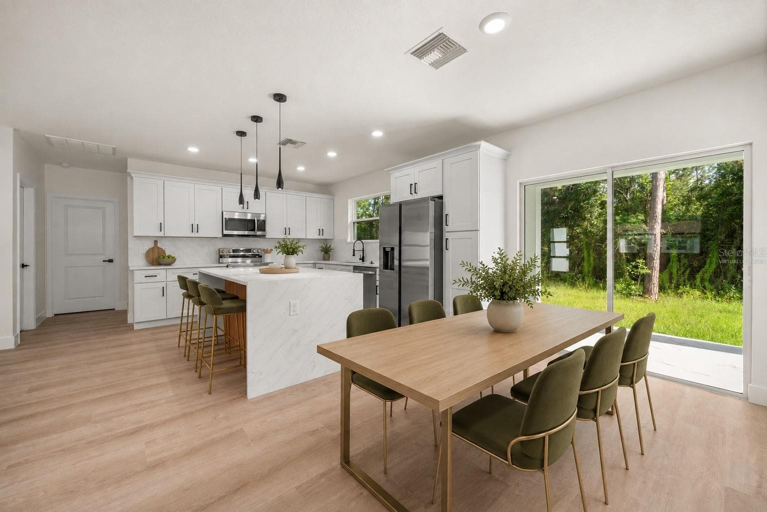 virtually staged kitchen - 8725 CAPILLA ST, SEBRING