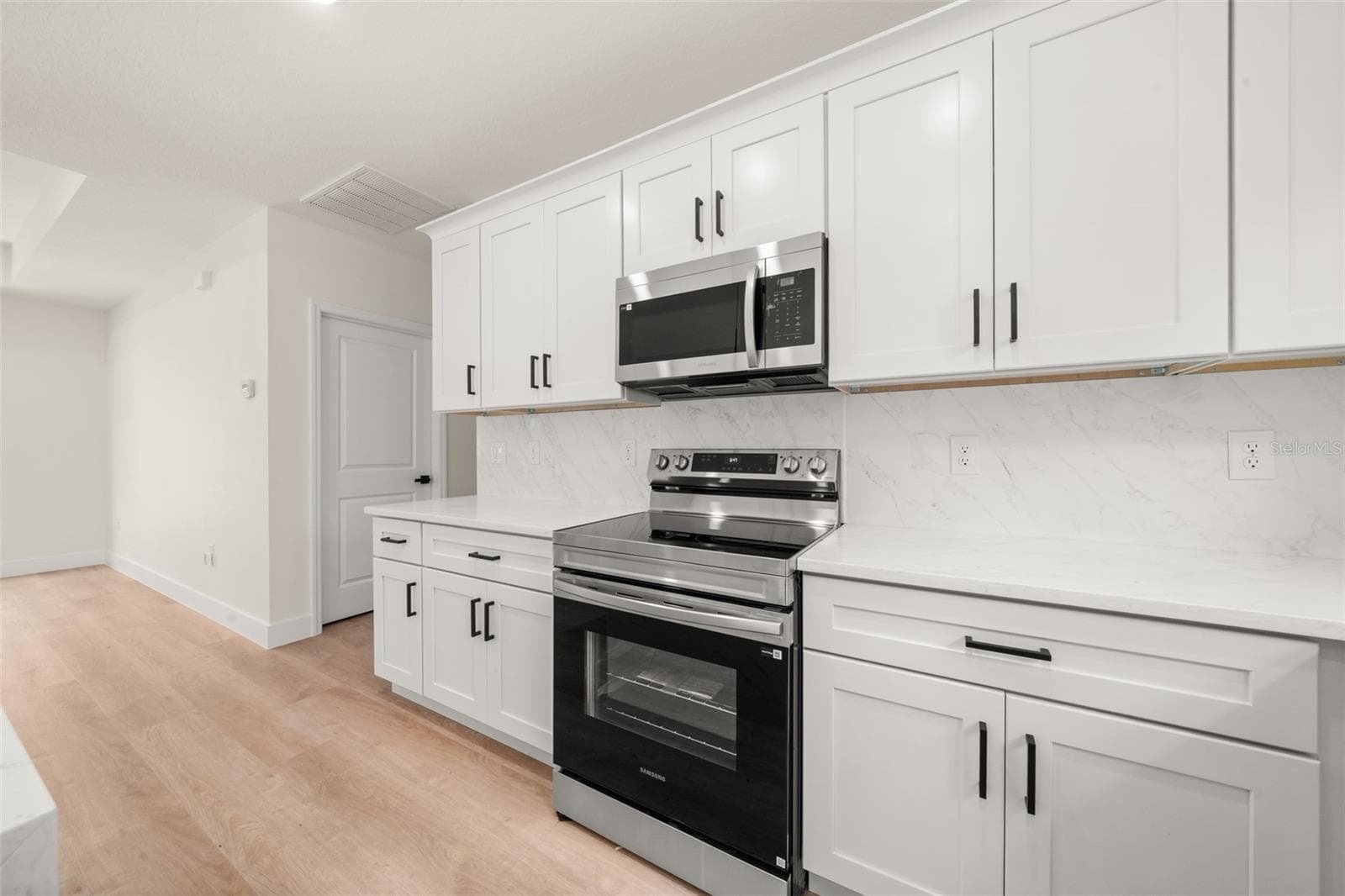 kitchen - 8725 CAPILLA ST, SEBRING
