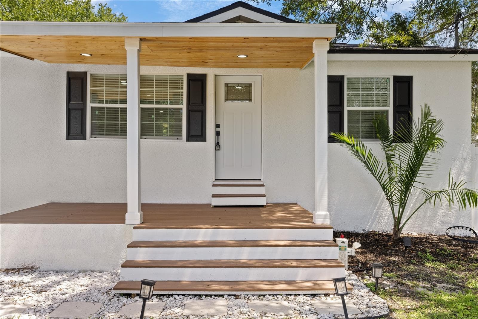 Single Family Residence at 6403 ELLIOT DR, TAMPA, photo 44 of 45