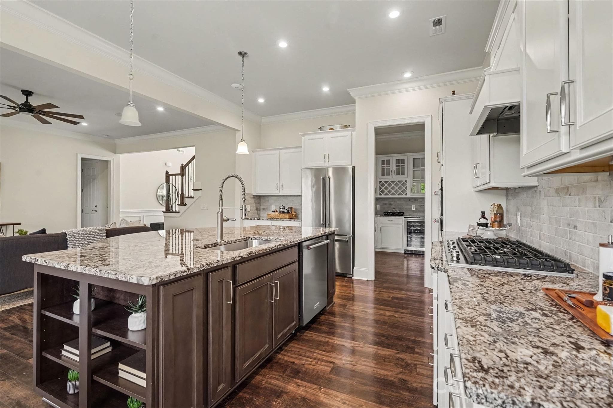 Single Family Residence at 12722 Rusty Blackbird Way, Charlotte, photo 5 of 41