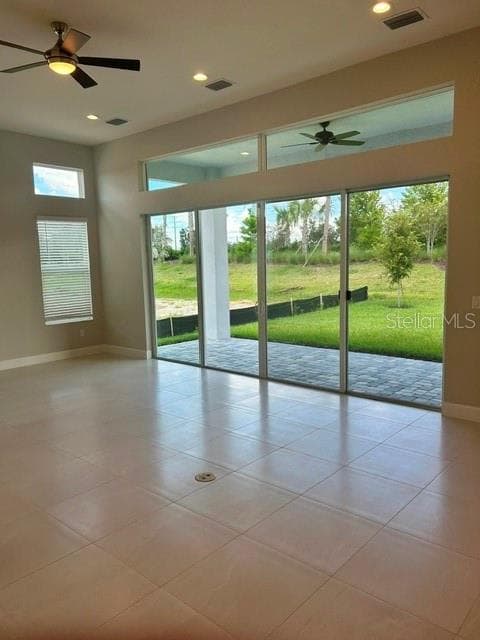 Single Family Residence at 32630 NEROLI ST, WESLEY CHAPEL, photo 11 of 20