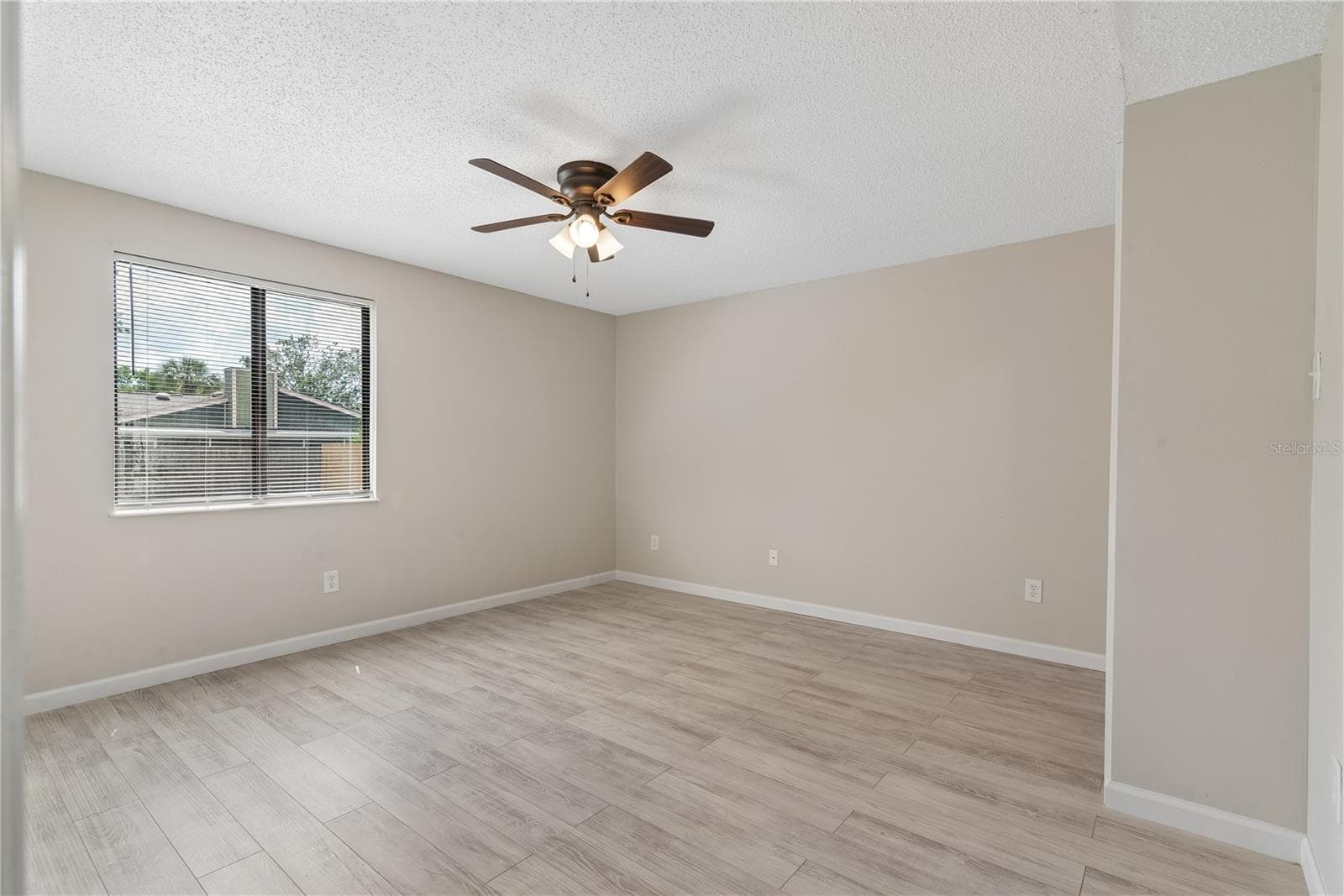 Single Family Residence at 5588 GARDEN GROVE CIR, WINTER PARK, photo 12 of 18