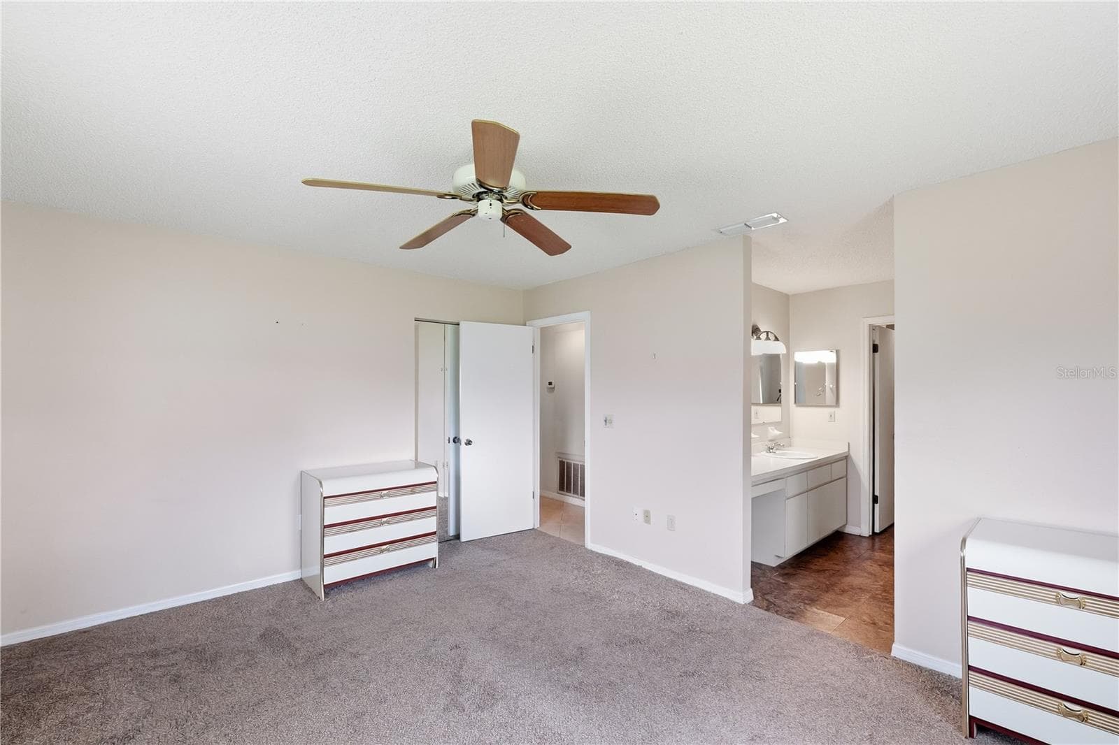 Single Family Residence at 6461 SW 109TH PL, OCALA, photo 12 of 24