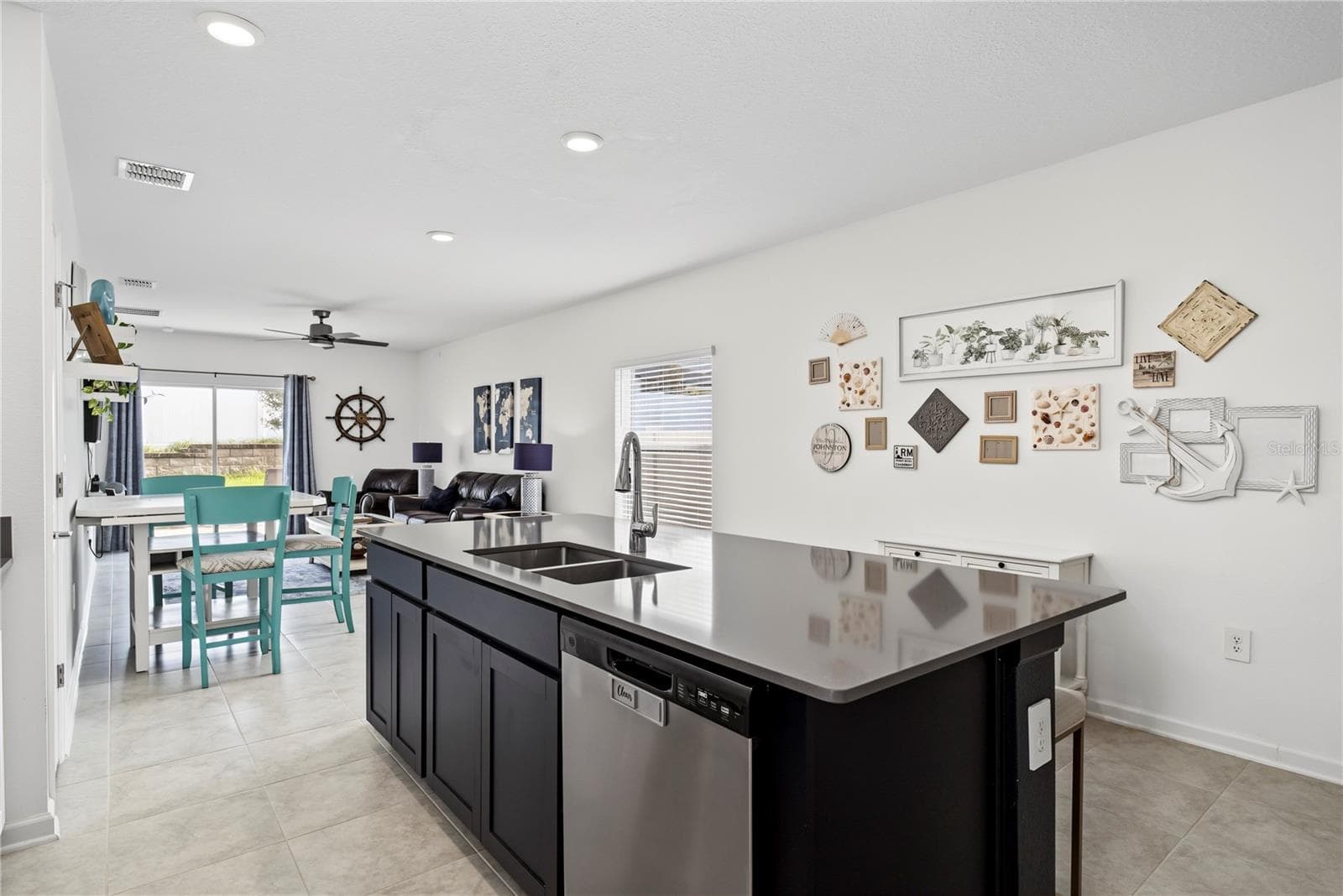 Single Family Residence at 6838 WILSON HAMMOCK AVE, GROVELAND, photo 10 of 43