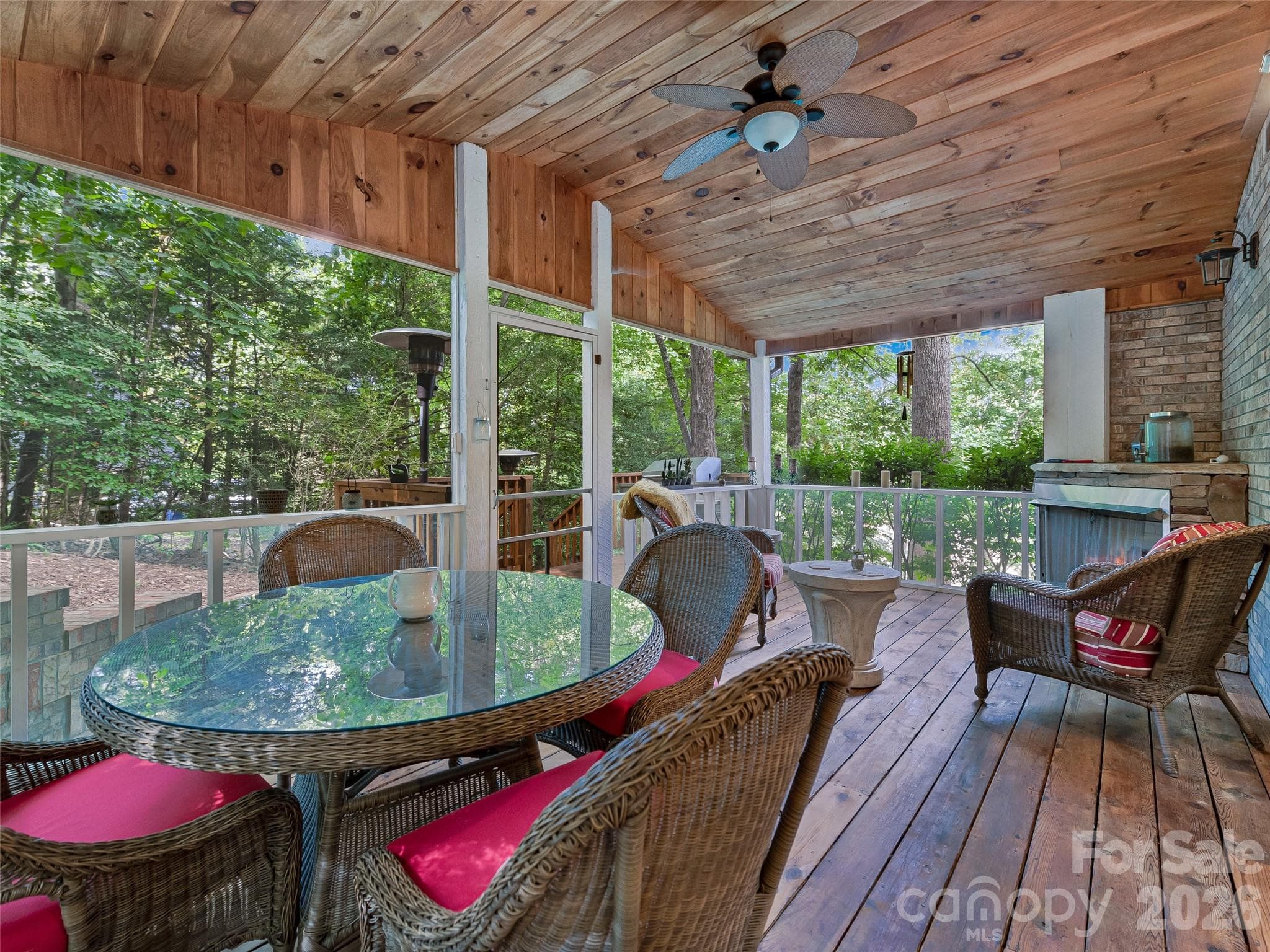 Single Family Residence at 105 Galloway Drive, Asheville, photo 14 of 47