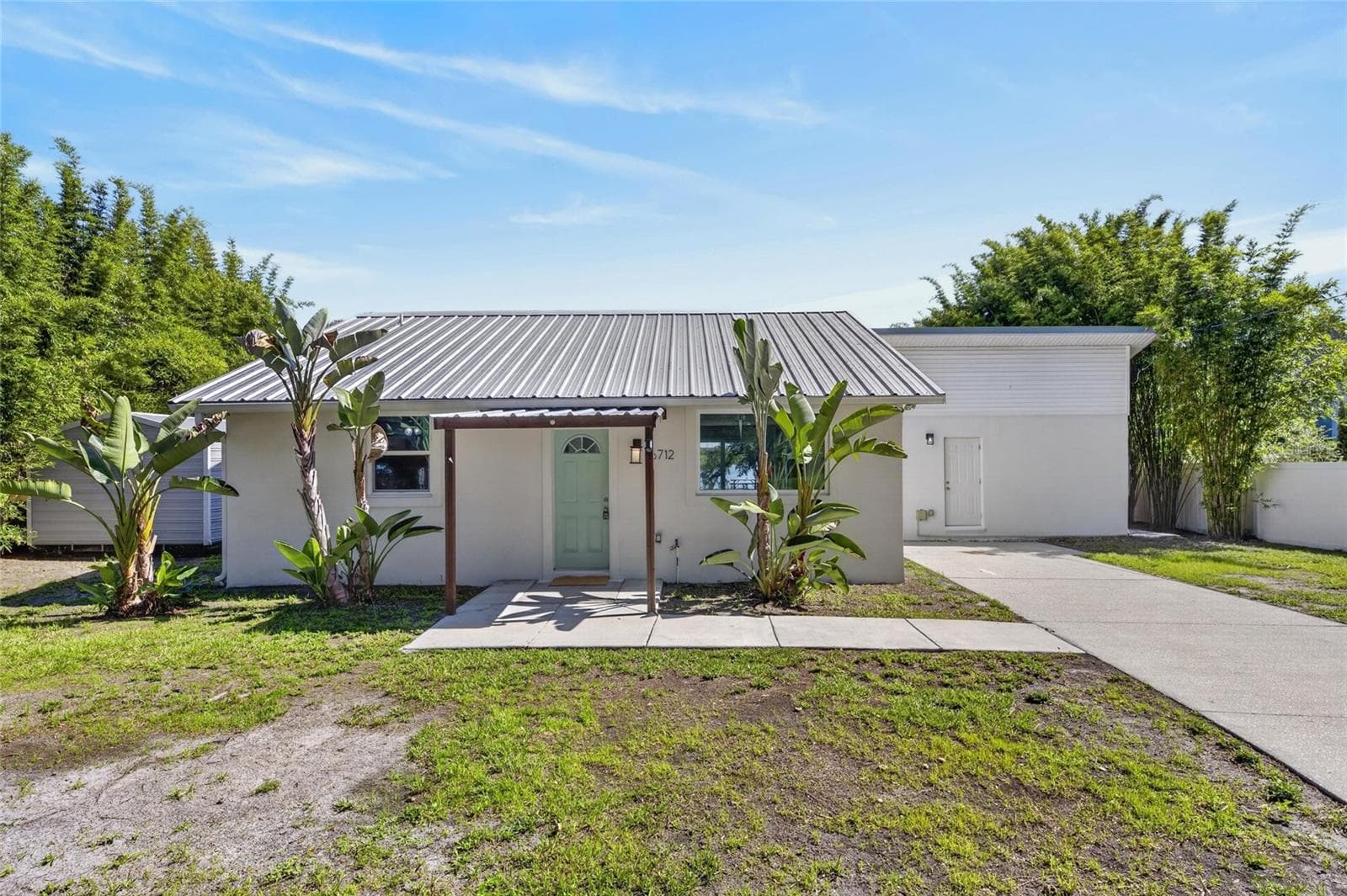 Single Family Residence at 6712 MYRNA DR, TAMPA, photo 10 of 89