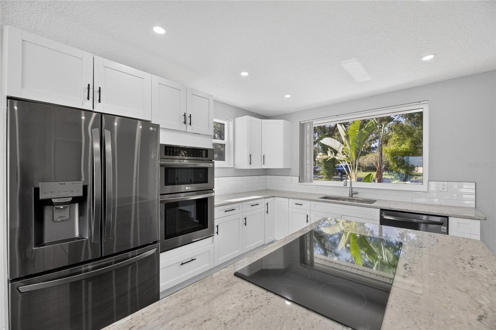 Single Family Residence at 6712 MYRNA DR, TAMPA, photo 19 of 89