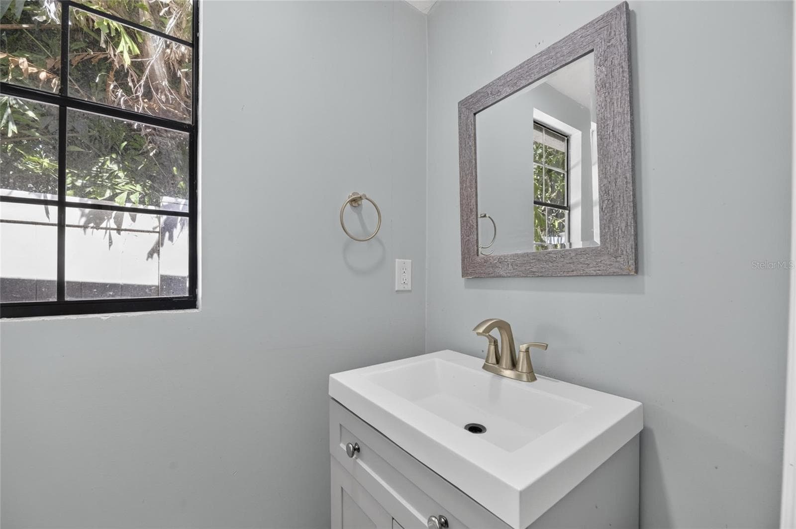 Single Family Residence at 6712 MYRNA DR, TAMPA, photo 60 of 89